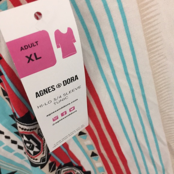 Agnes and Dora 3/4 sleeve Hilo tee - Picture 2 of 3